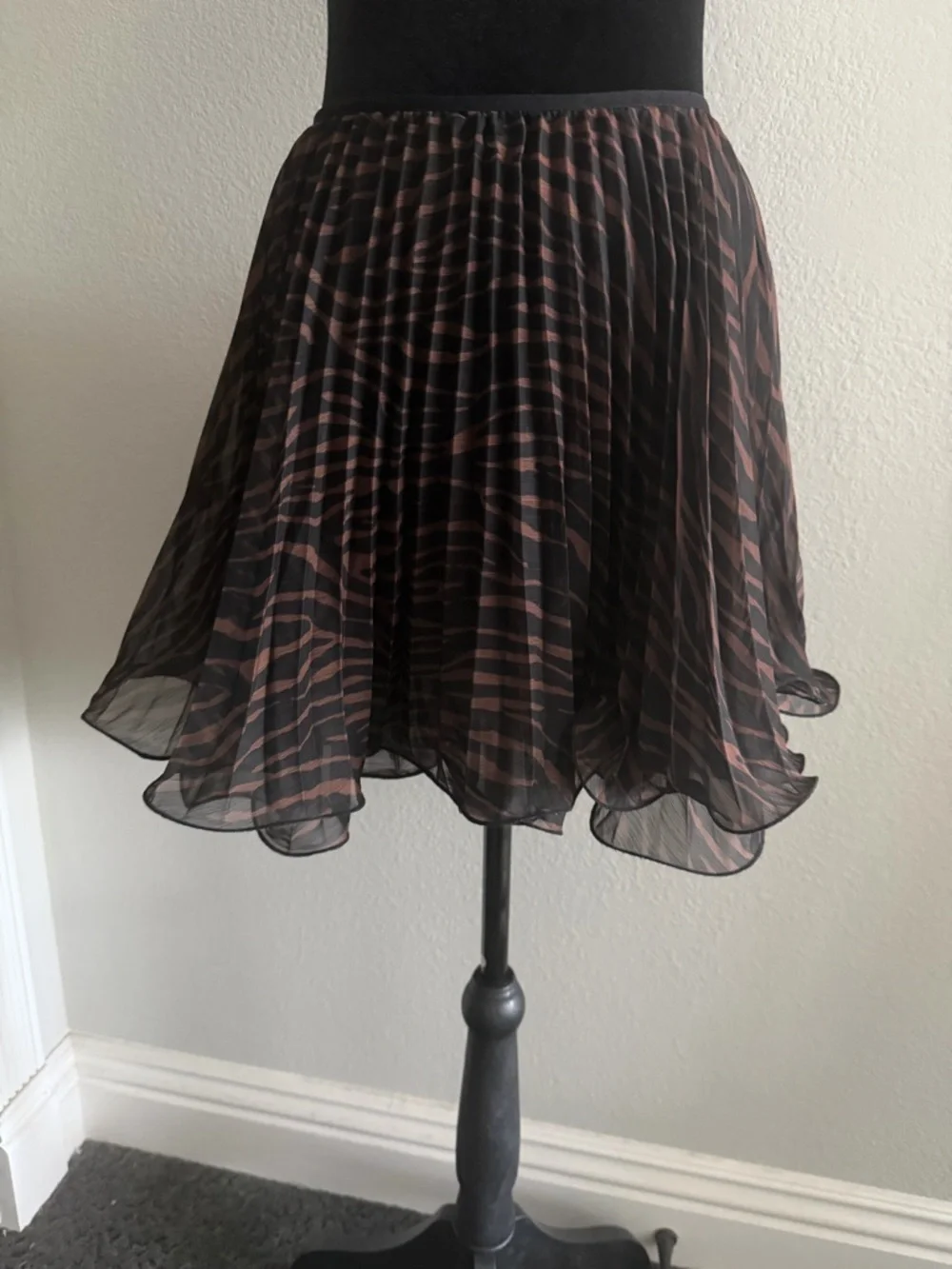H&M Black and Brown Pleated Chiffon Skater Skirt